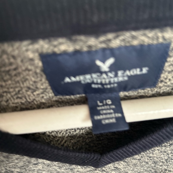 AMERICAN EAGLE sweater. - Picture 6 of 10